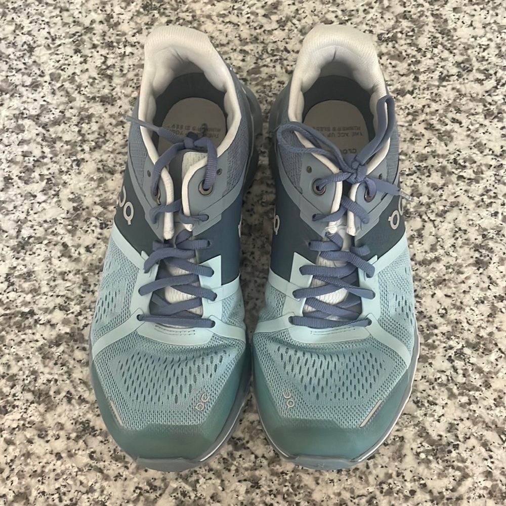 ON Cloud Tennis Shoes — CLOUDACE